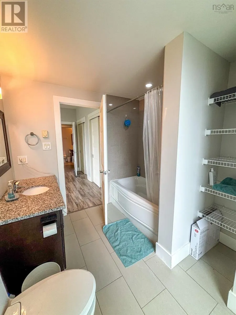 806 15 Kings Wharf Place