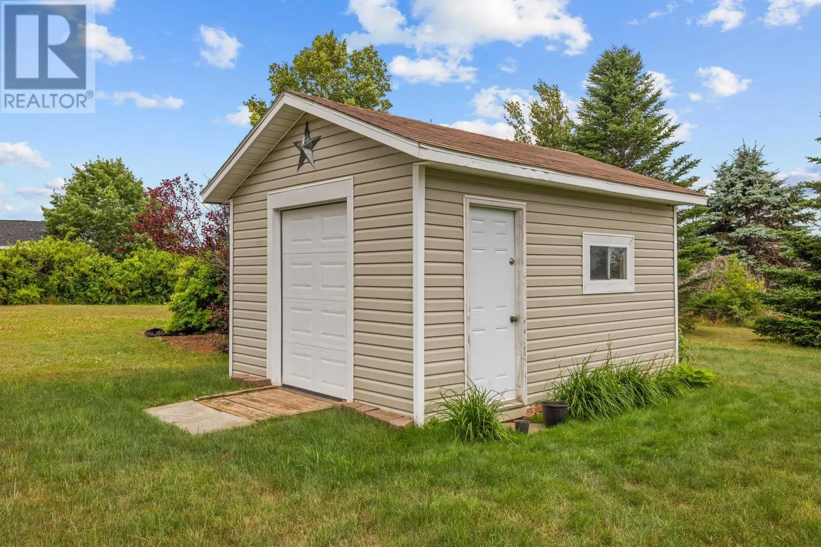 102 Primrose Drive