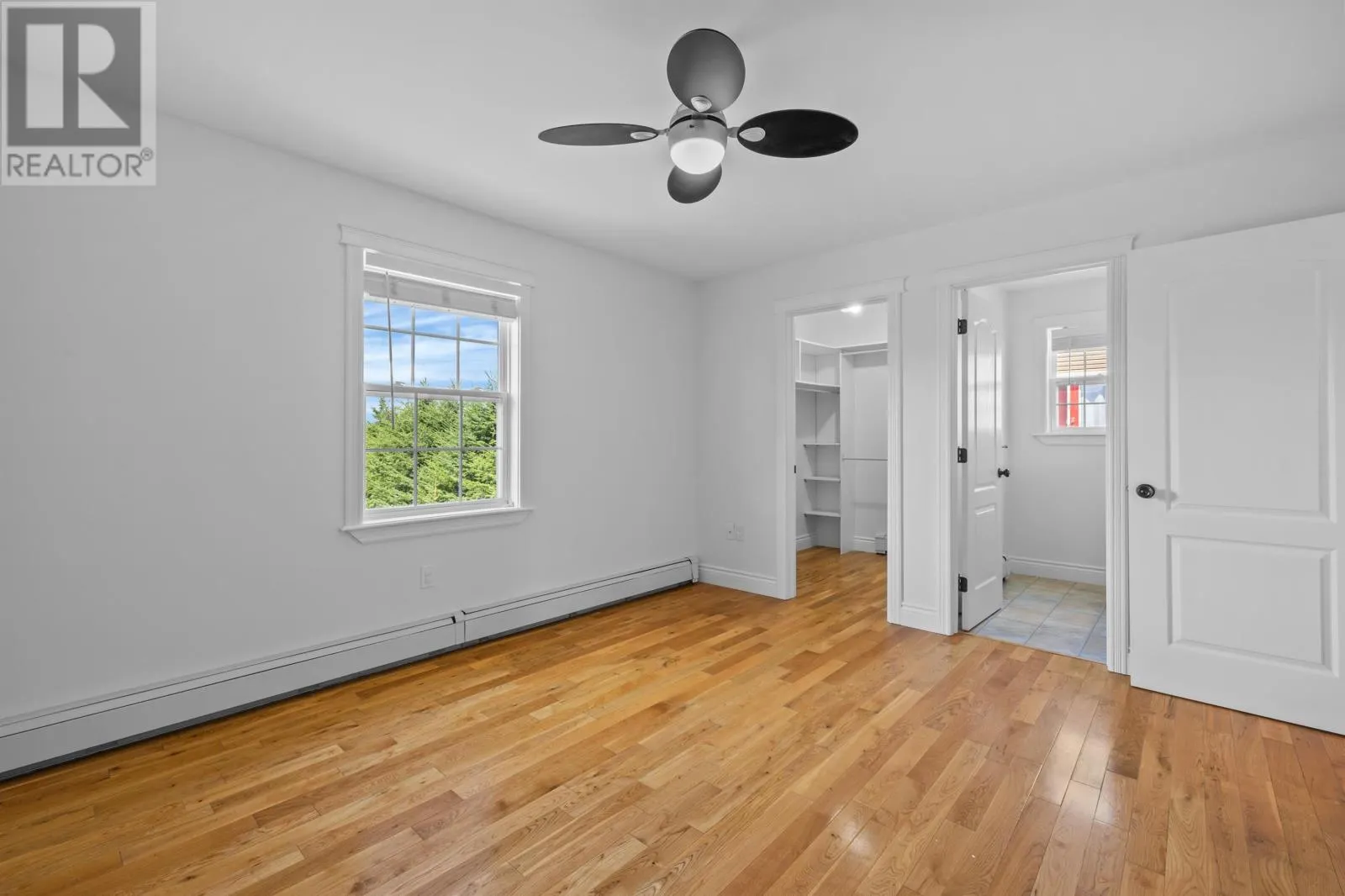 1 Hillside Meadows Drive