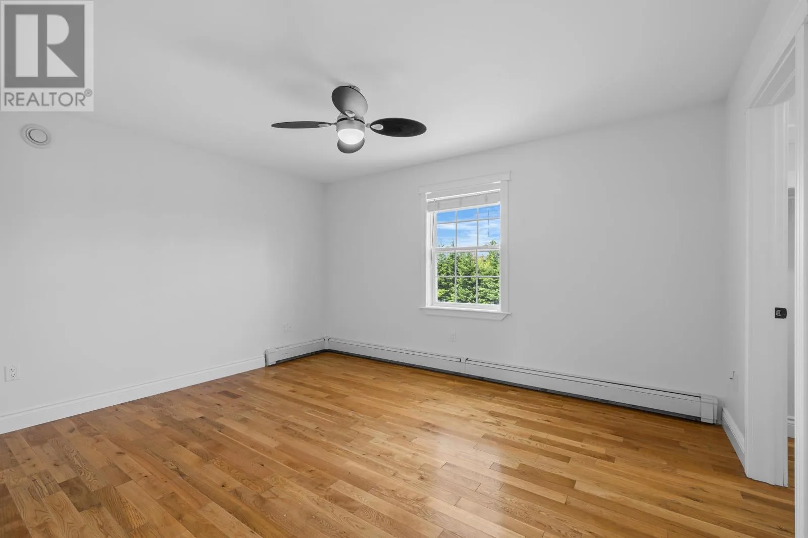 1 Hillside Meadows Drive