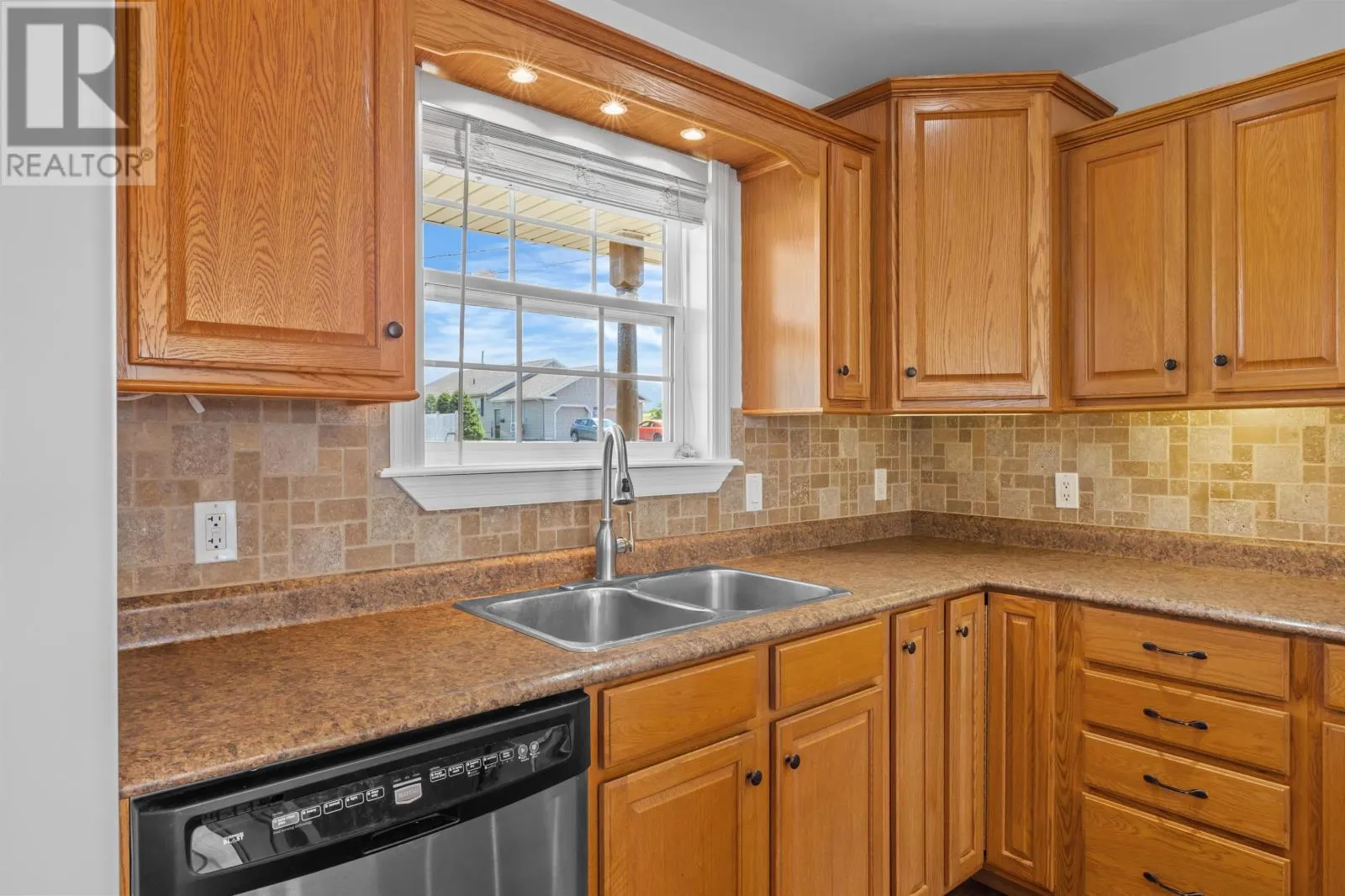 1 Hillside Meadows Drive