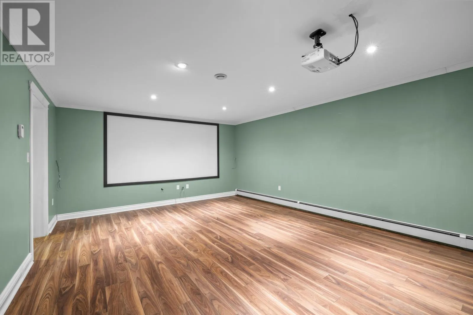 1 Hillside Meadows Drive