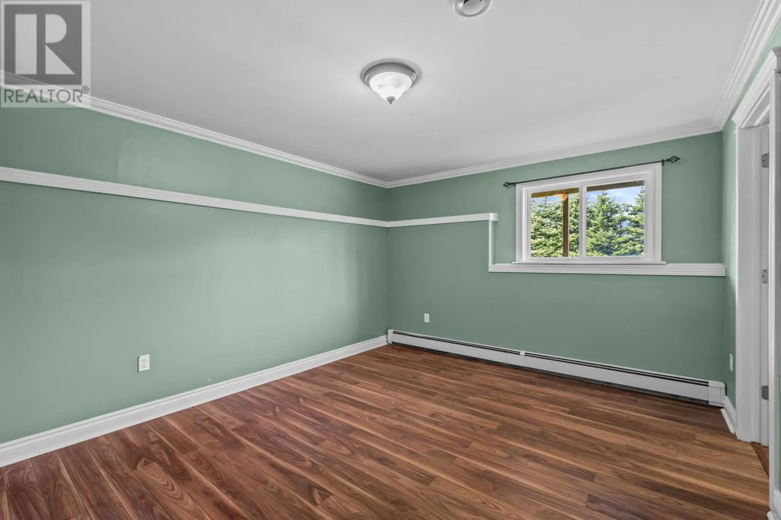 1 Hillside Meadows Drive