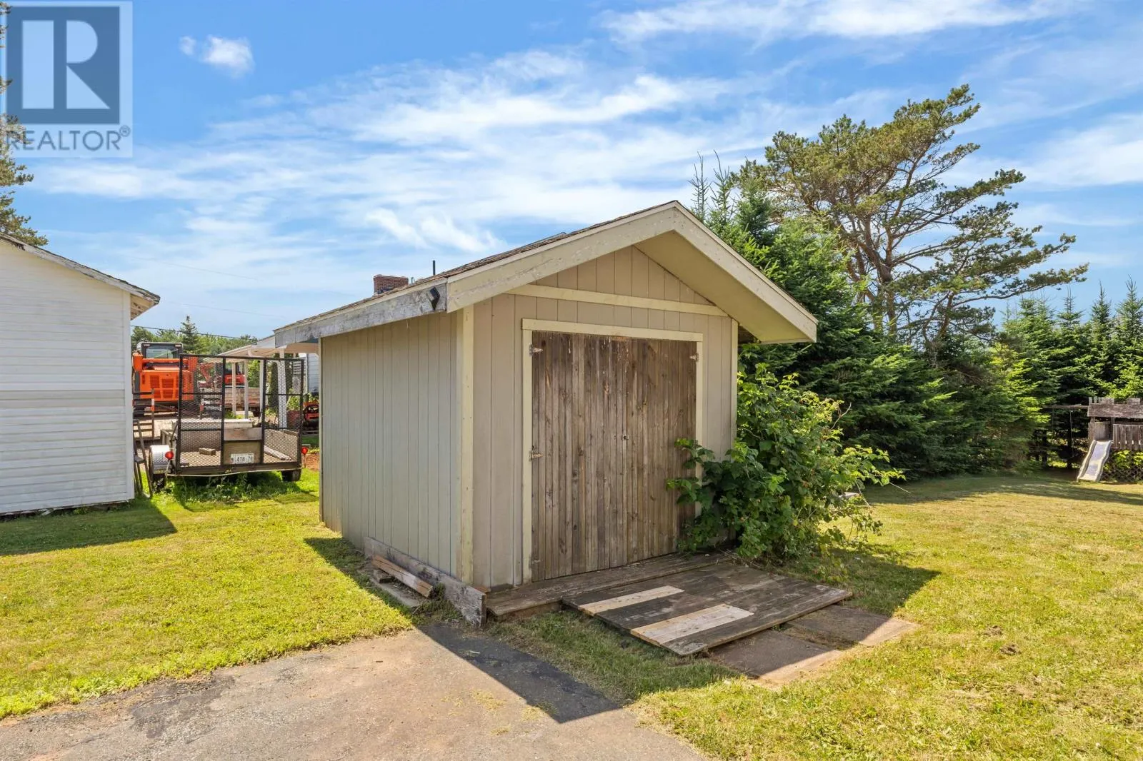 1 Hillside Meadows Drive