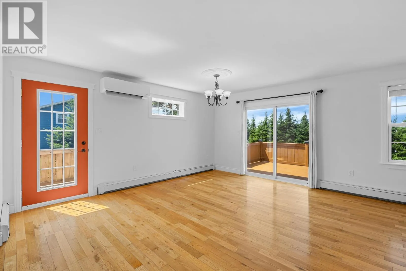 1 Hillside Meadows Drive