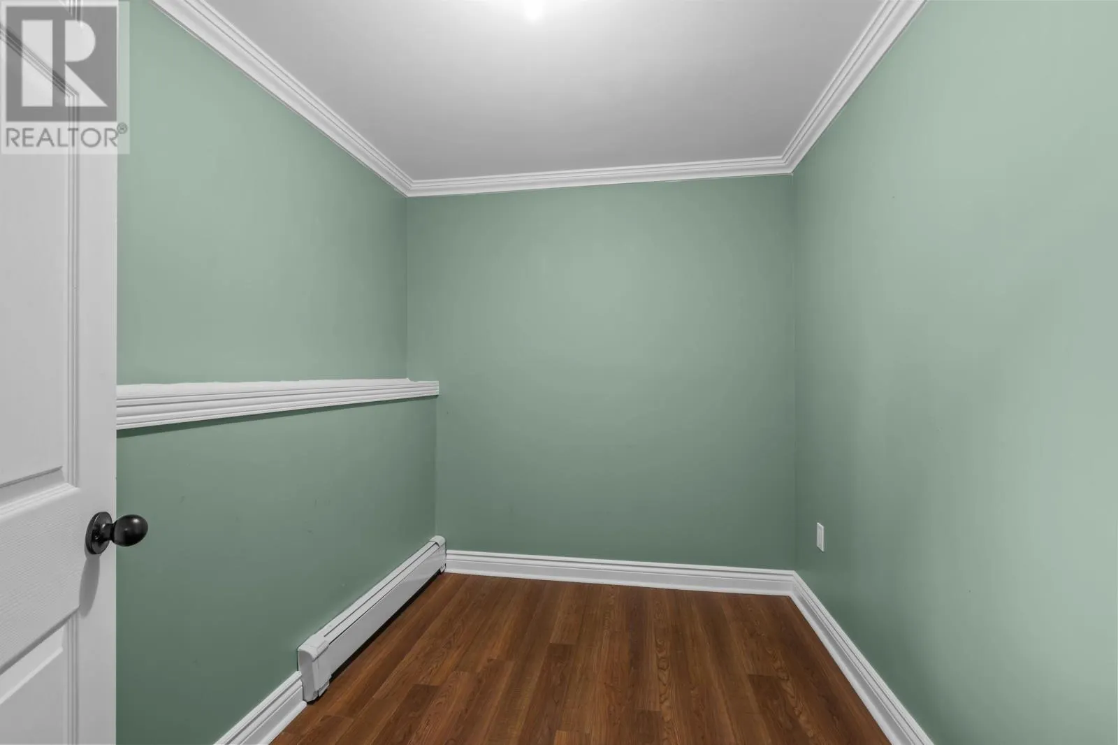1 Hillside Meadows Drive
