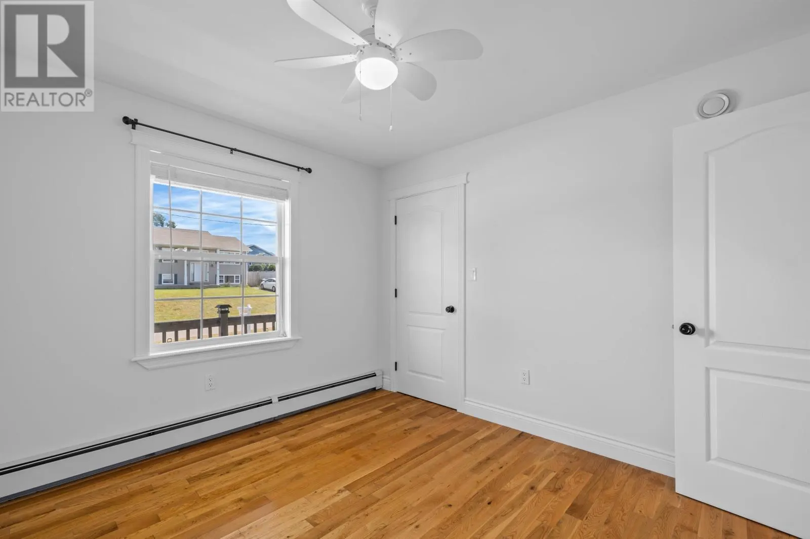 1 Hillside Meadows Drive