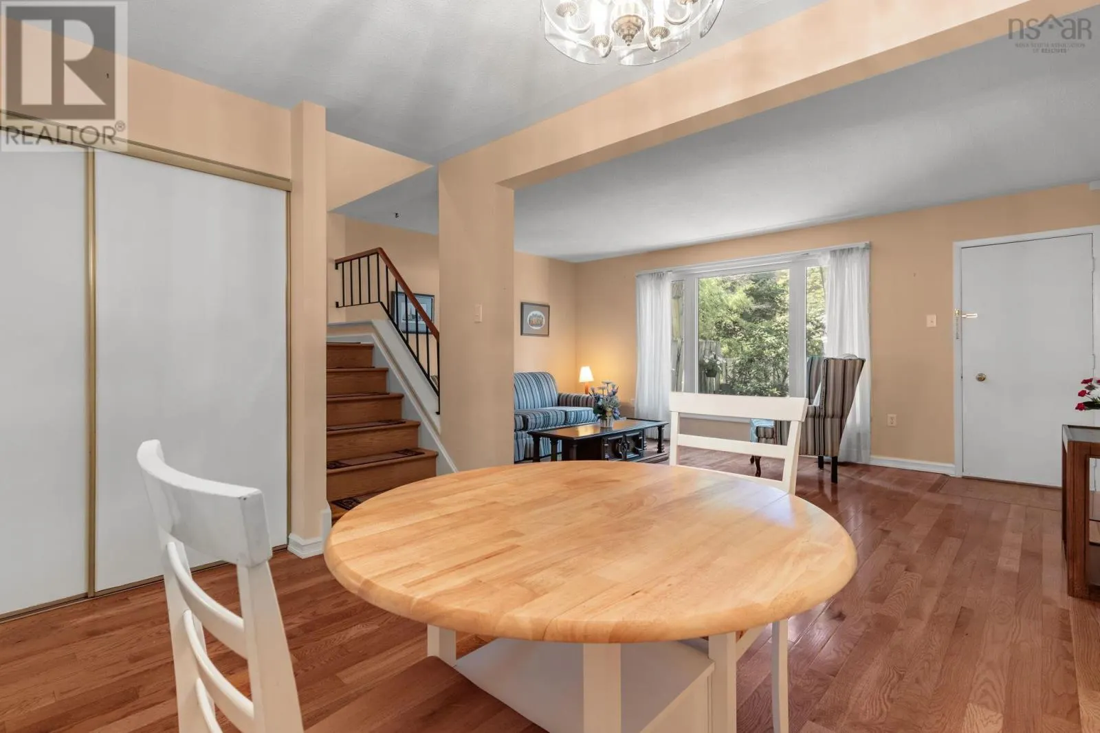 4 Covington Way