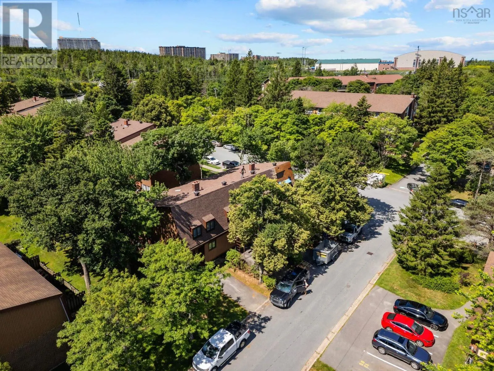 4 Covington Way
