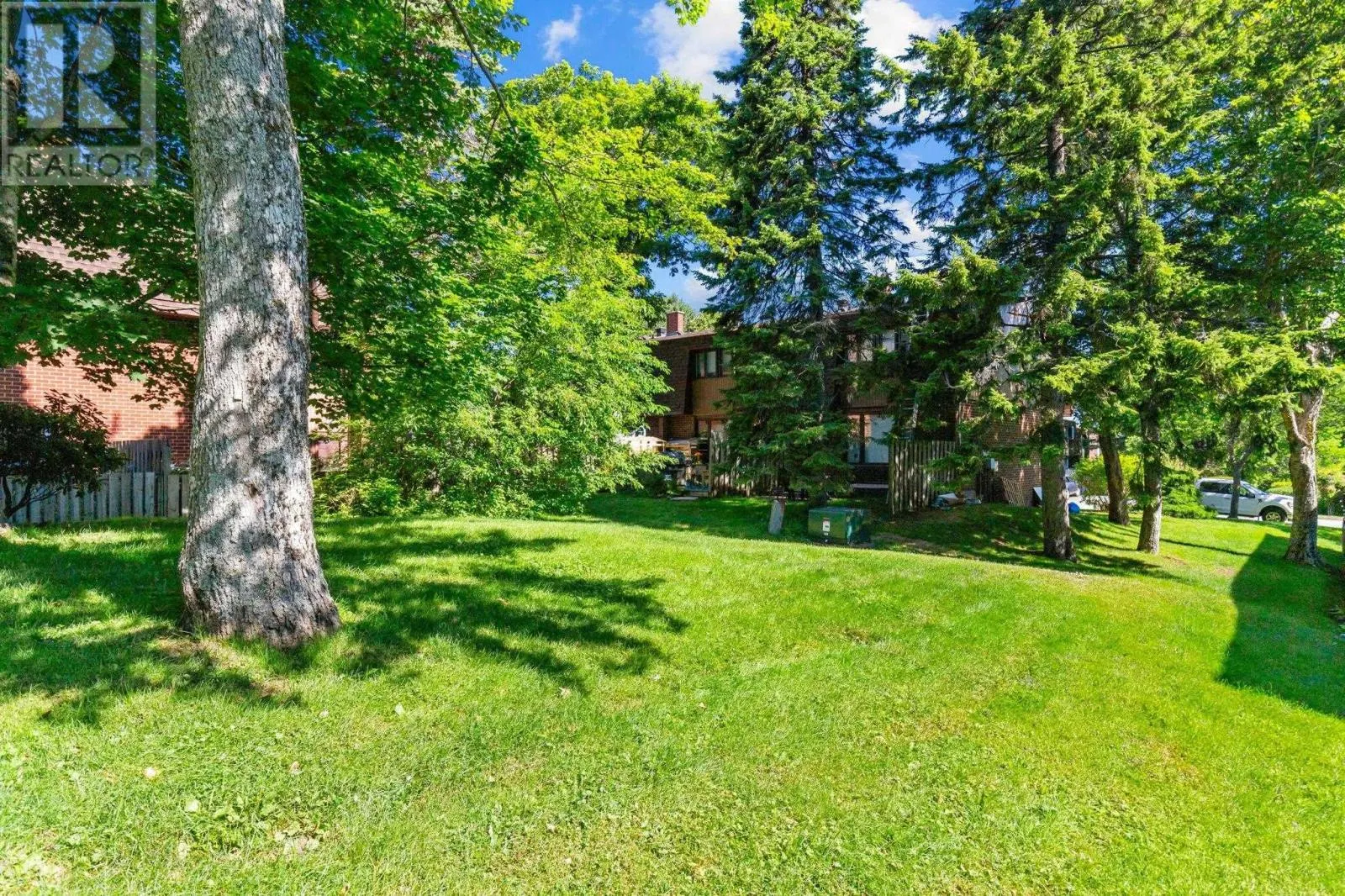 4 Covington Way