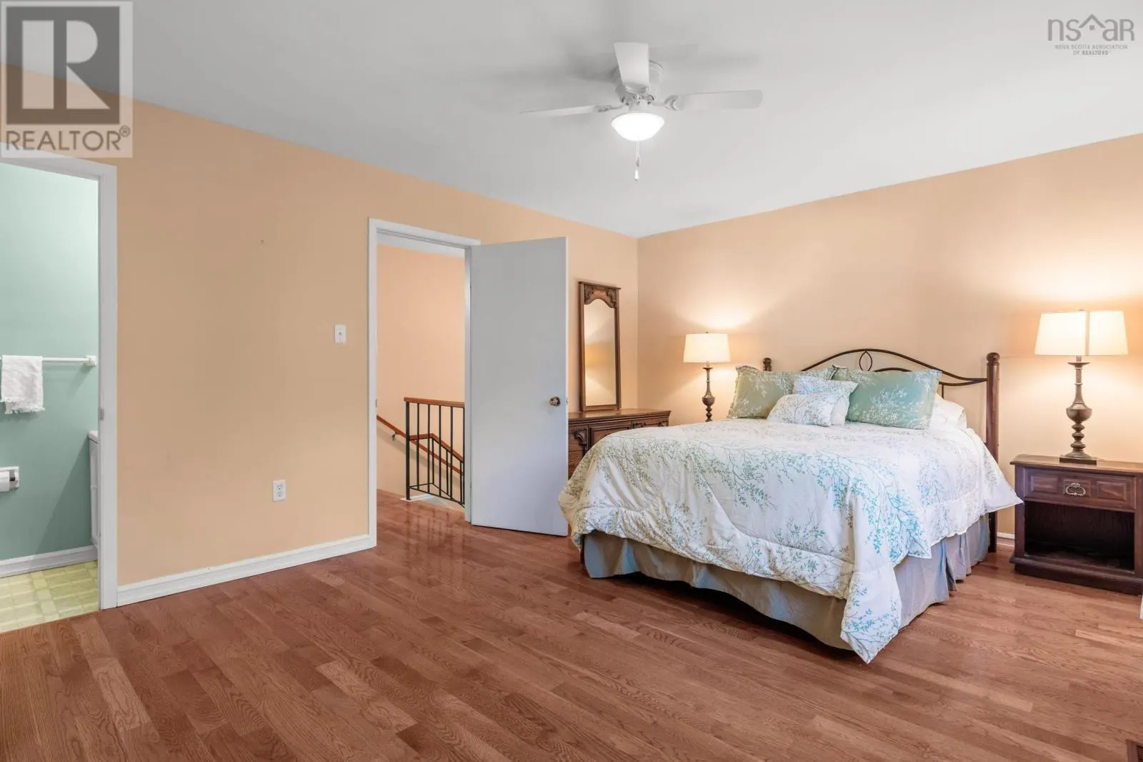 4 Covington Way