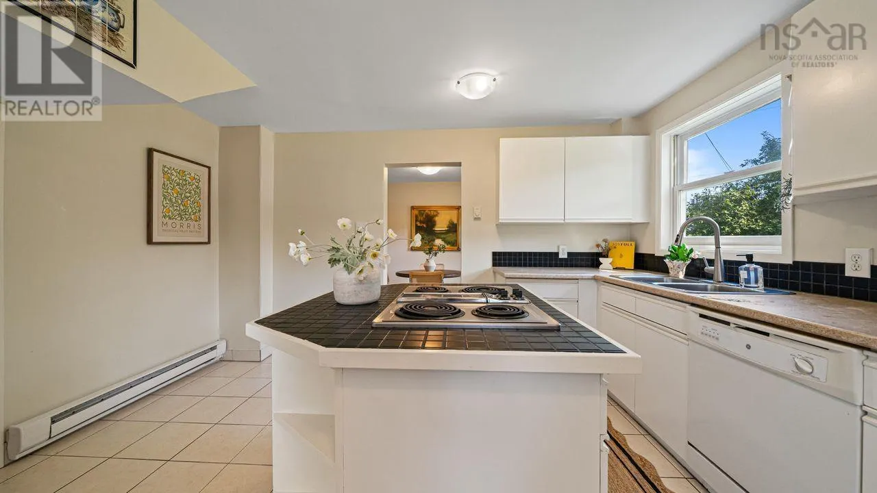 14 Hamshaw Drive