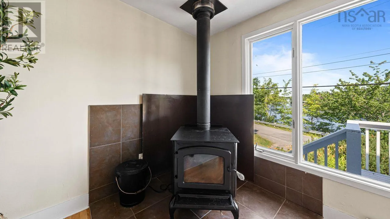 14 Hamshaw Drive