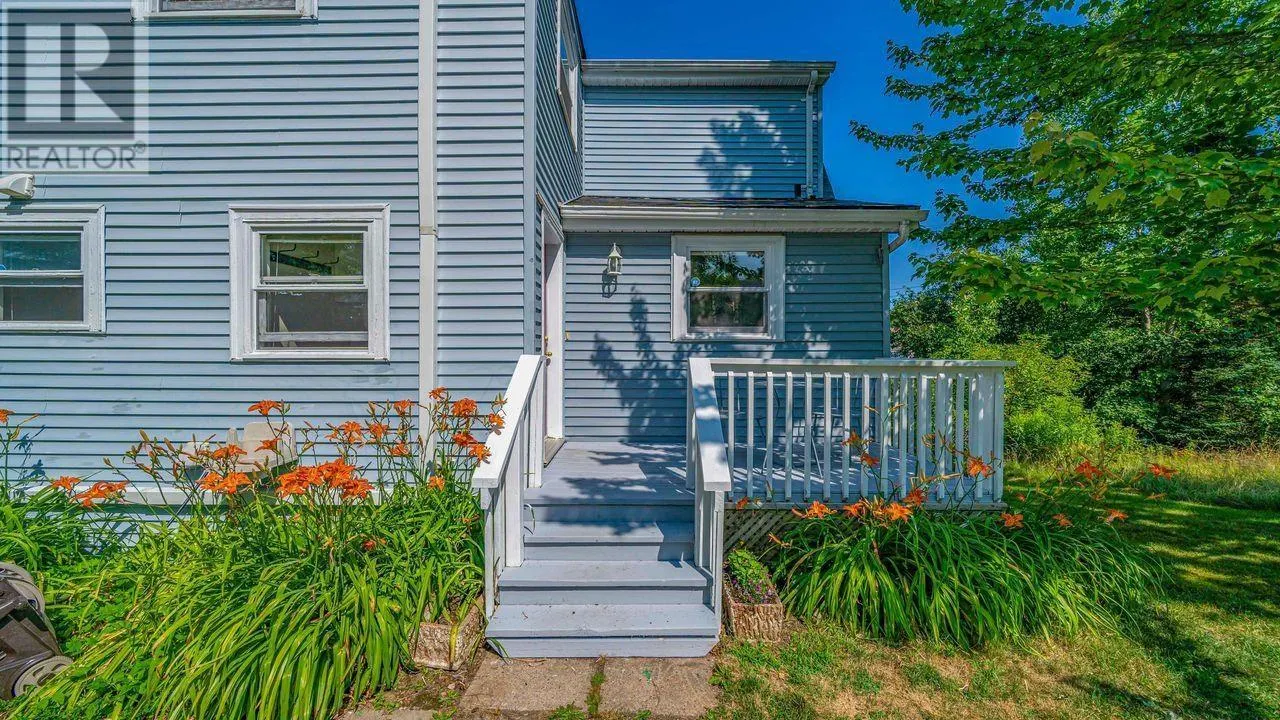 14 Hamshaw Drive
