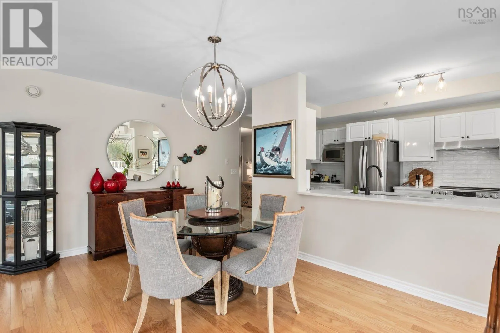 301 89 Waterfront Drive