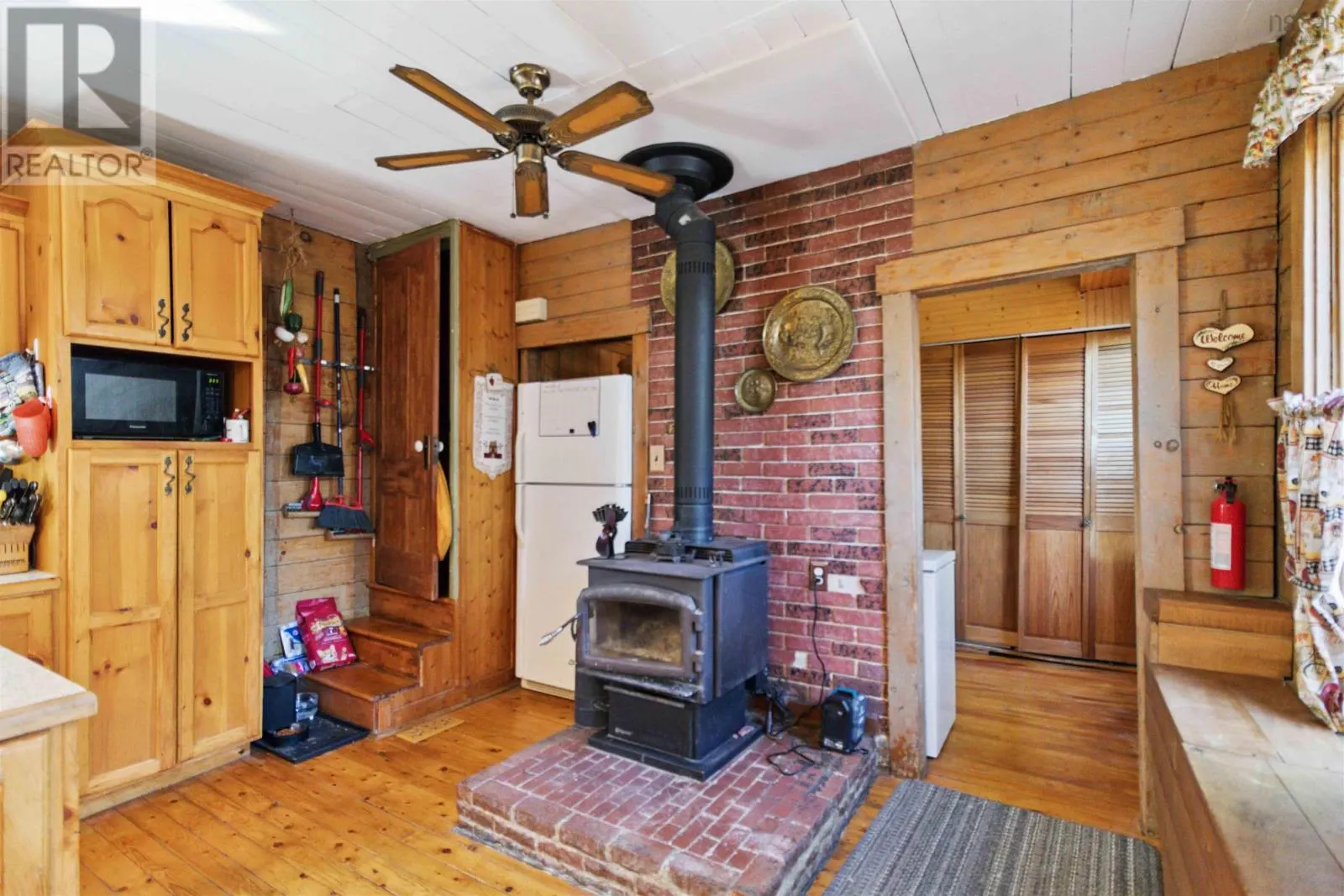 22 Hogg Lane