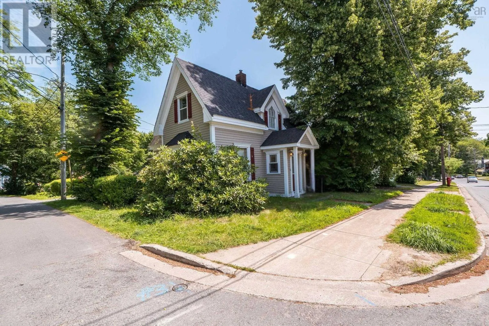 77 Pleasant Street