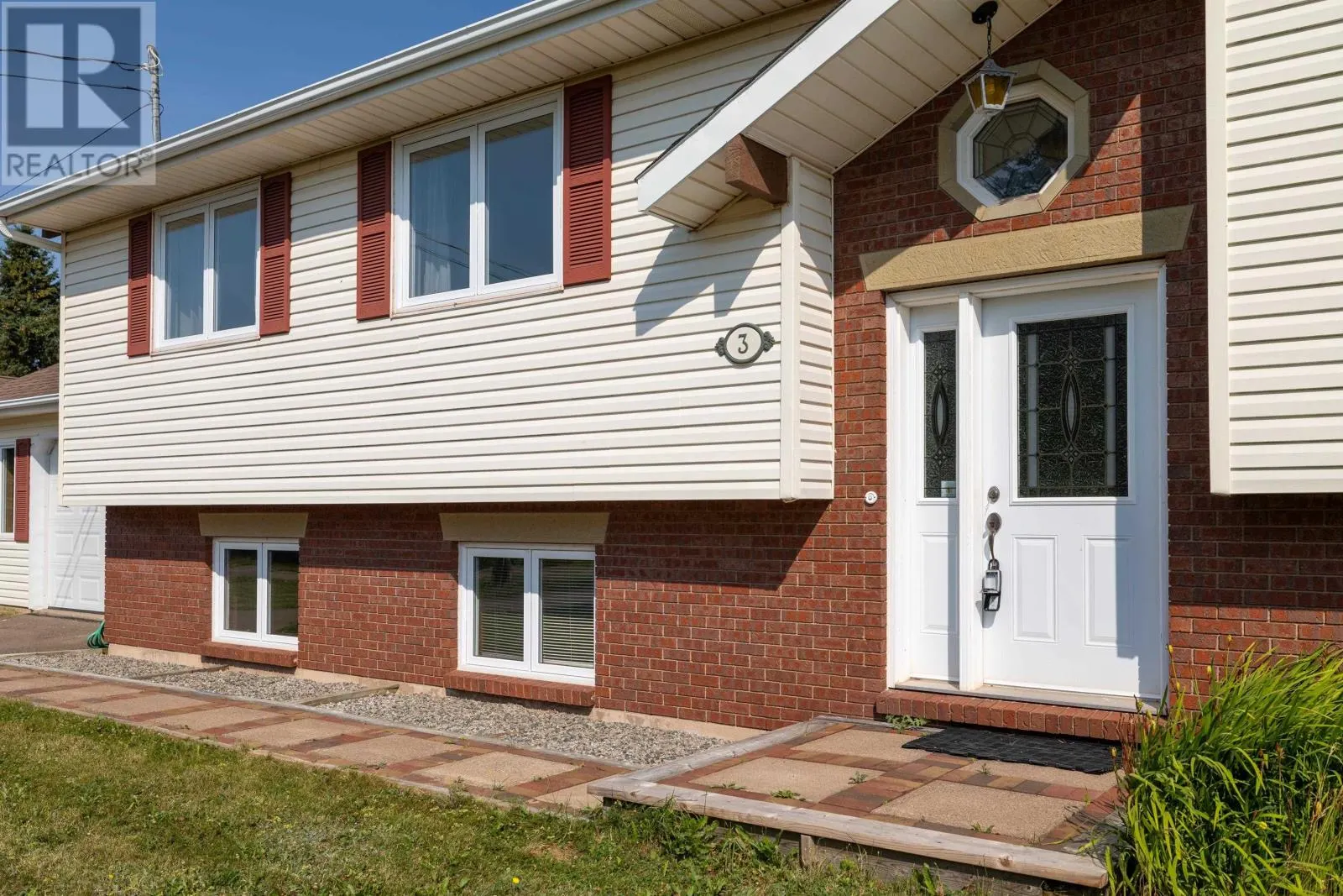 3 MacEwen Lane