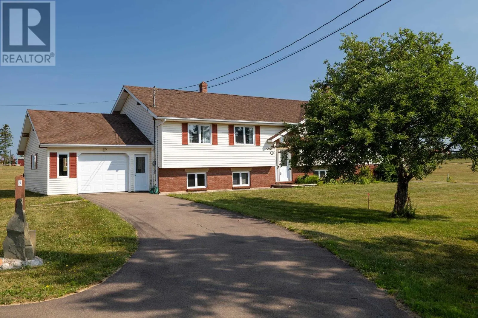 3 MacEwen Lane