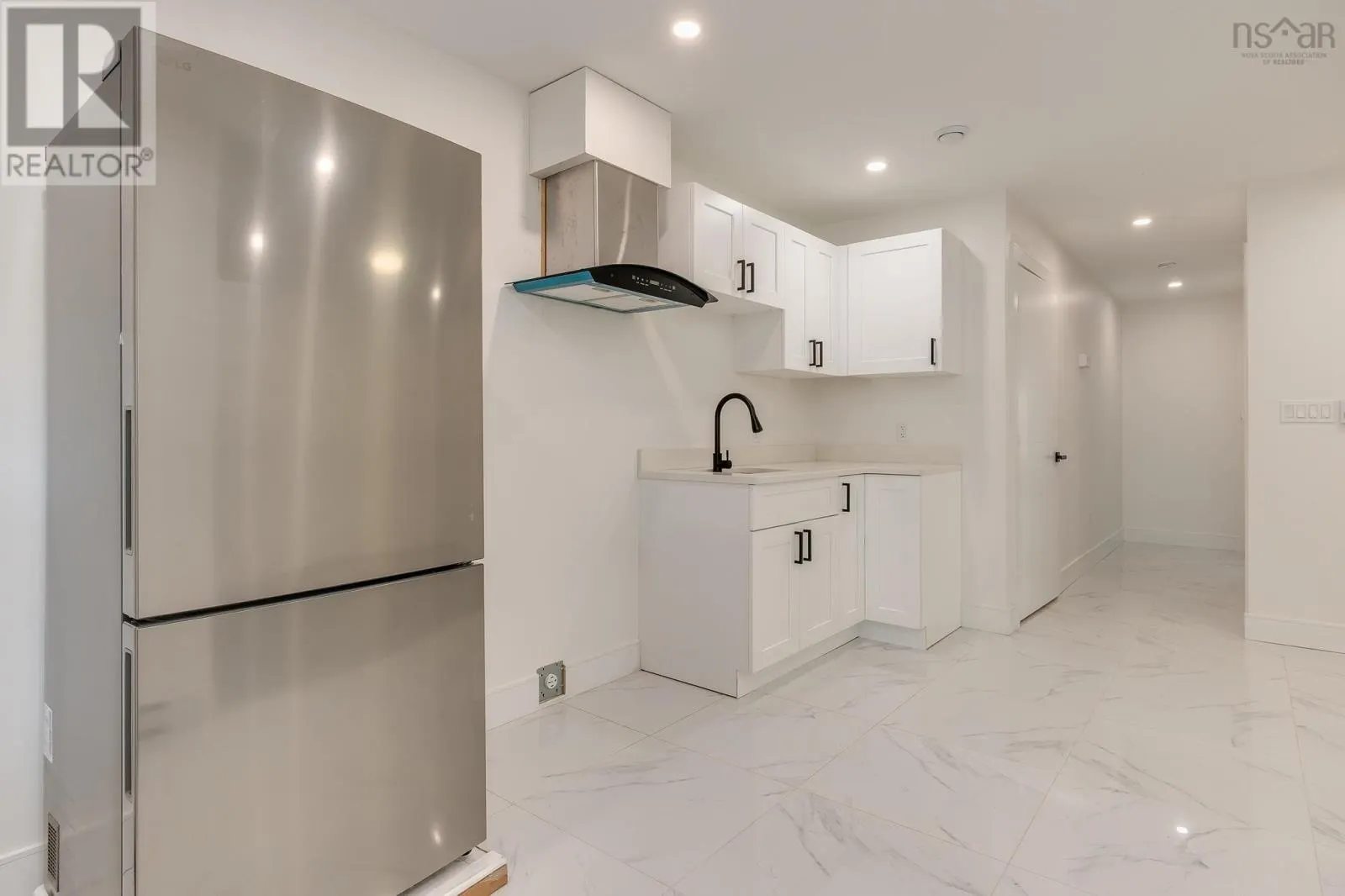 9 Layton Road