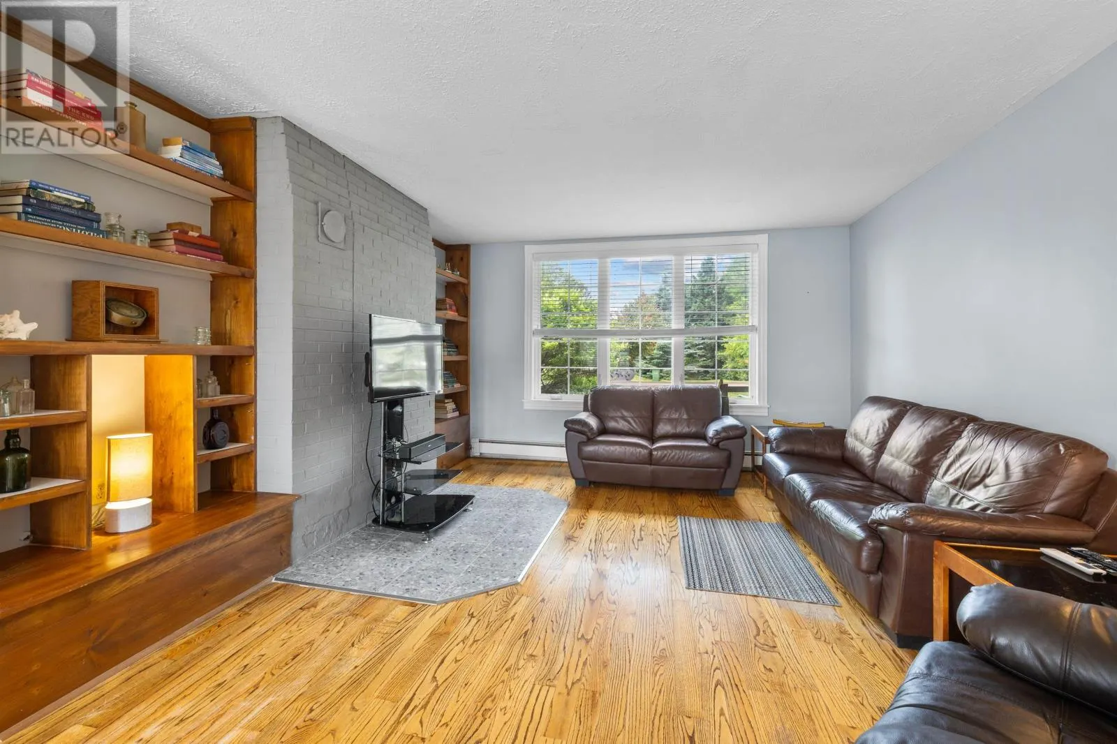 29 Aintree Drive