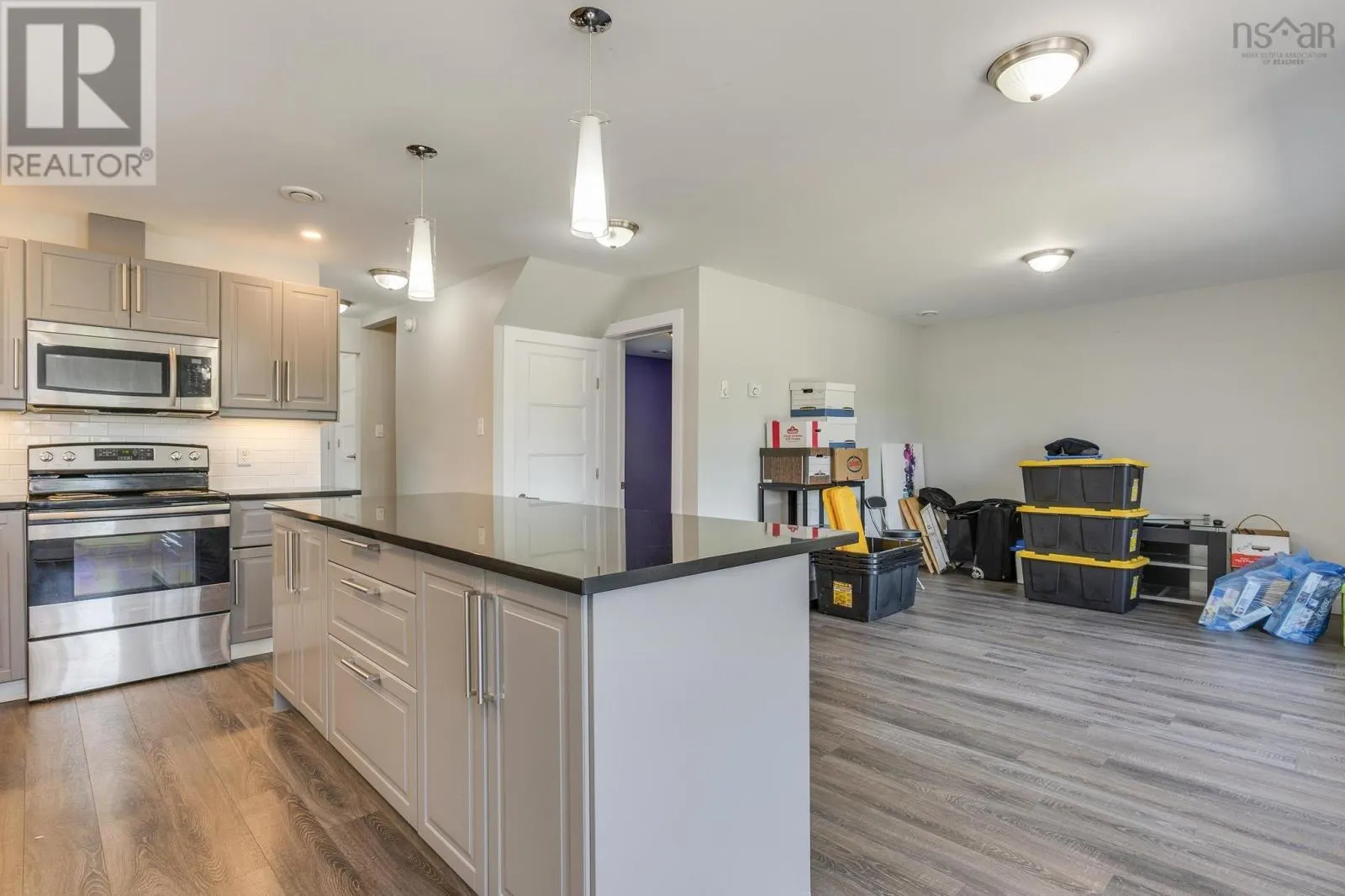 3356 Devonshire Avenue