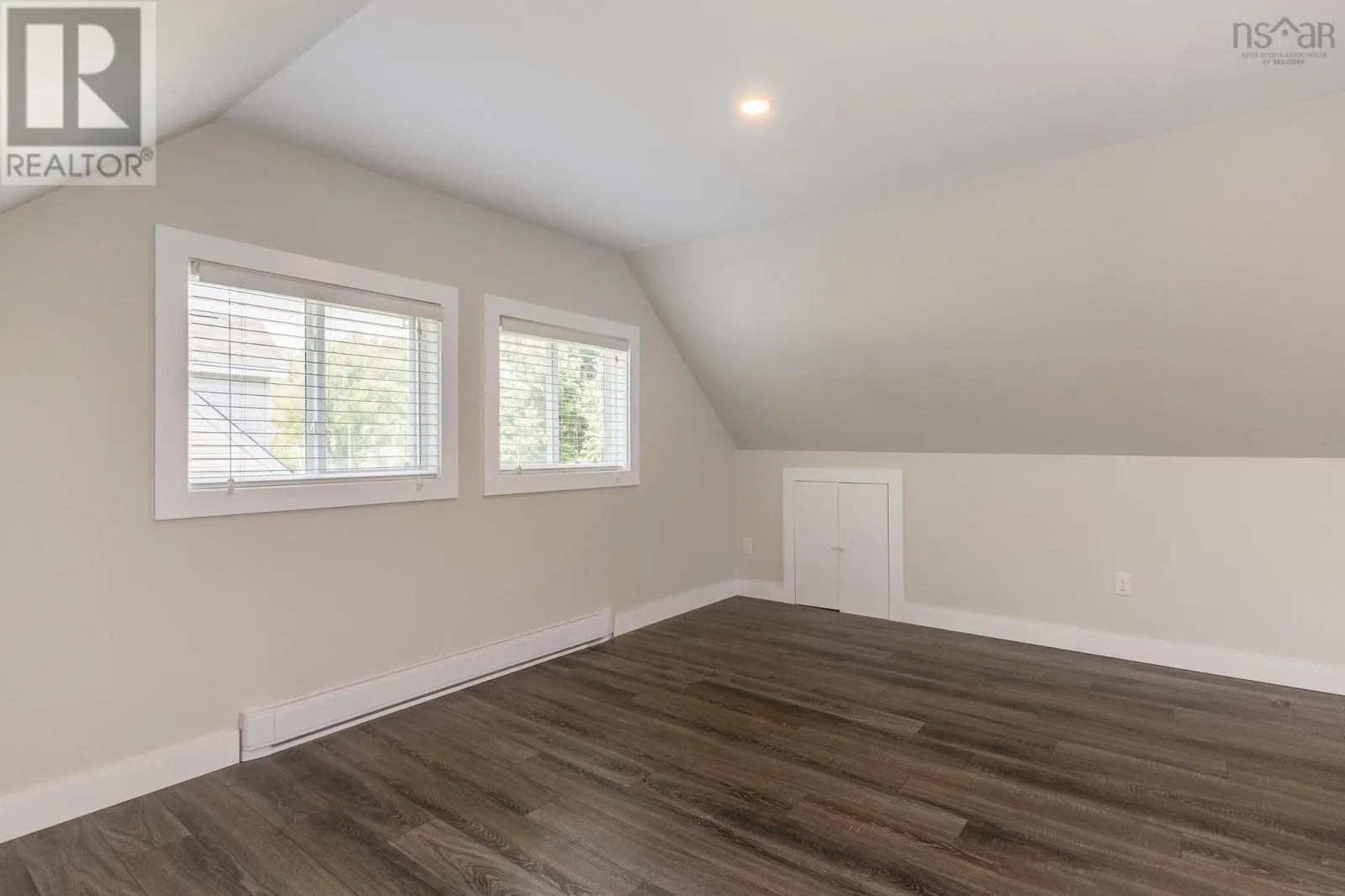 3356 Devonshire Avenue