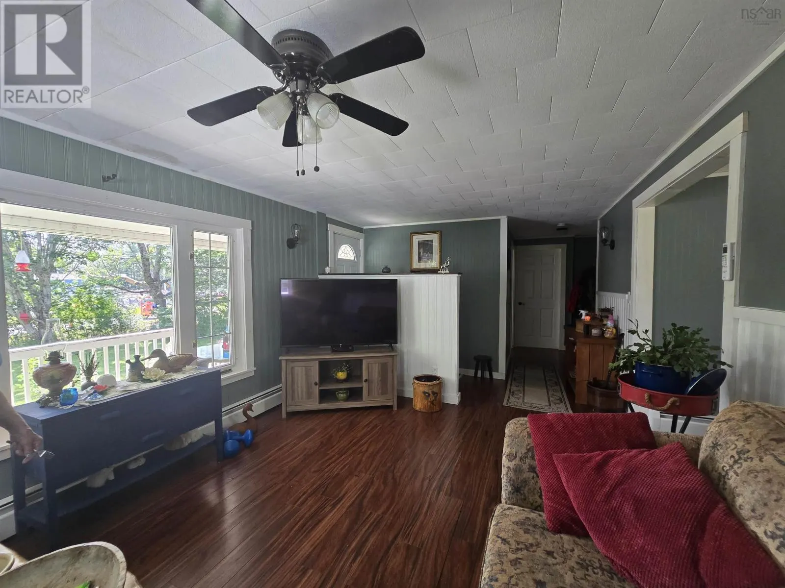 19 River Road
