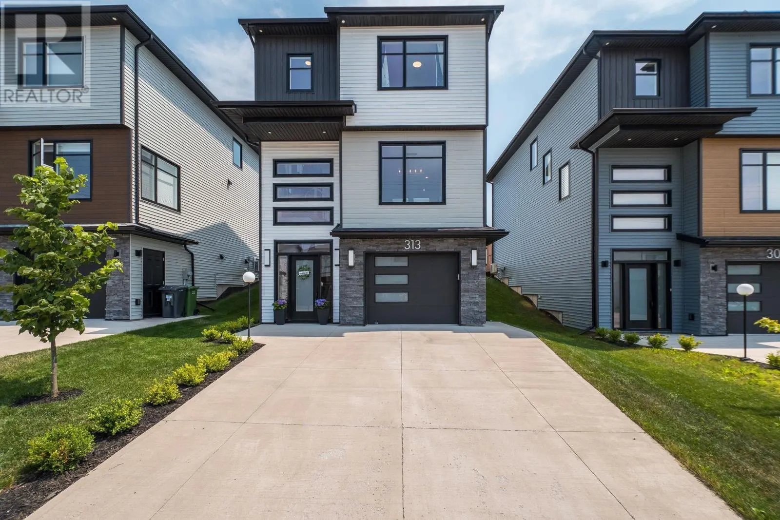 313 Marketway Lane