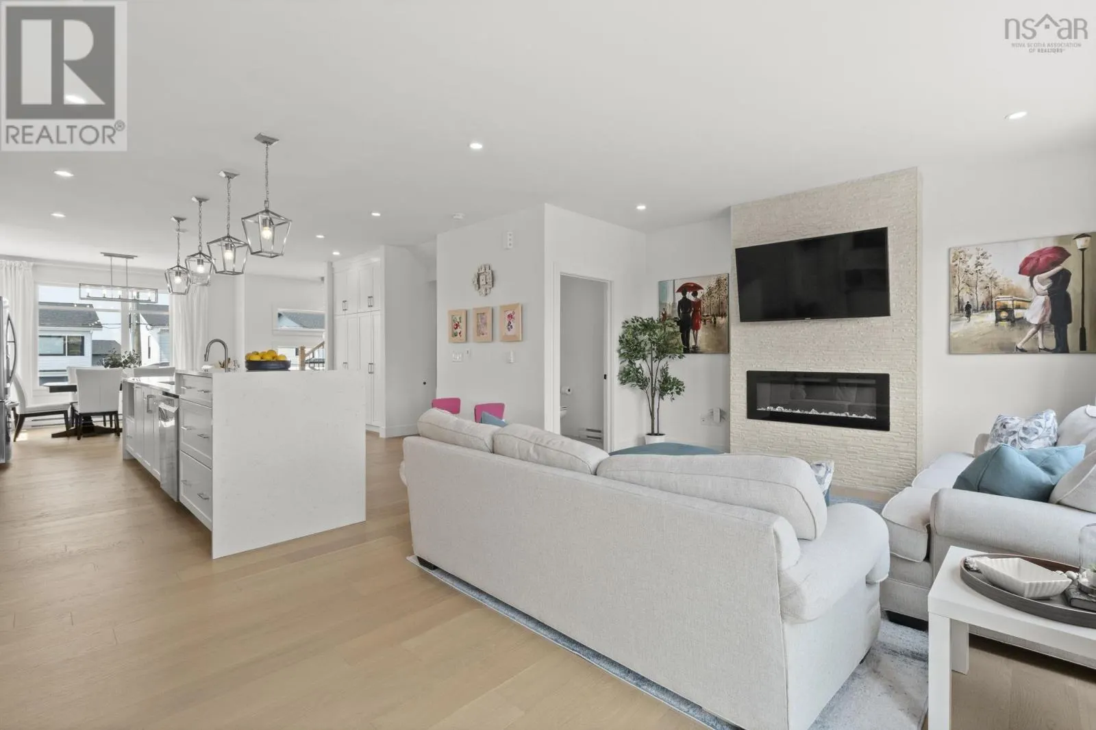 313 Marketway Lane