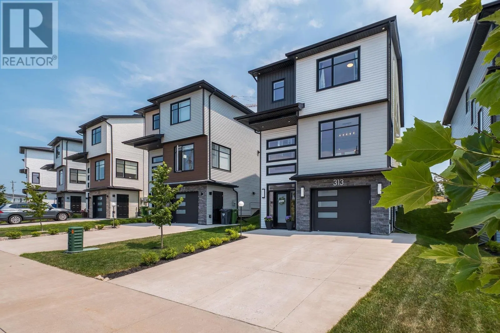 313 Marketway Lane