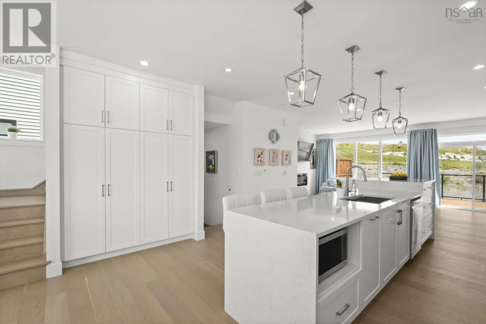 313 Marketway Lane