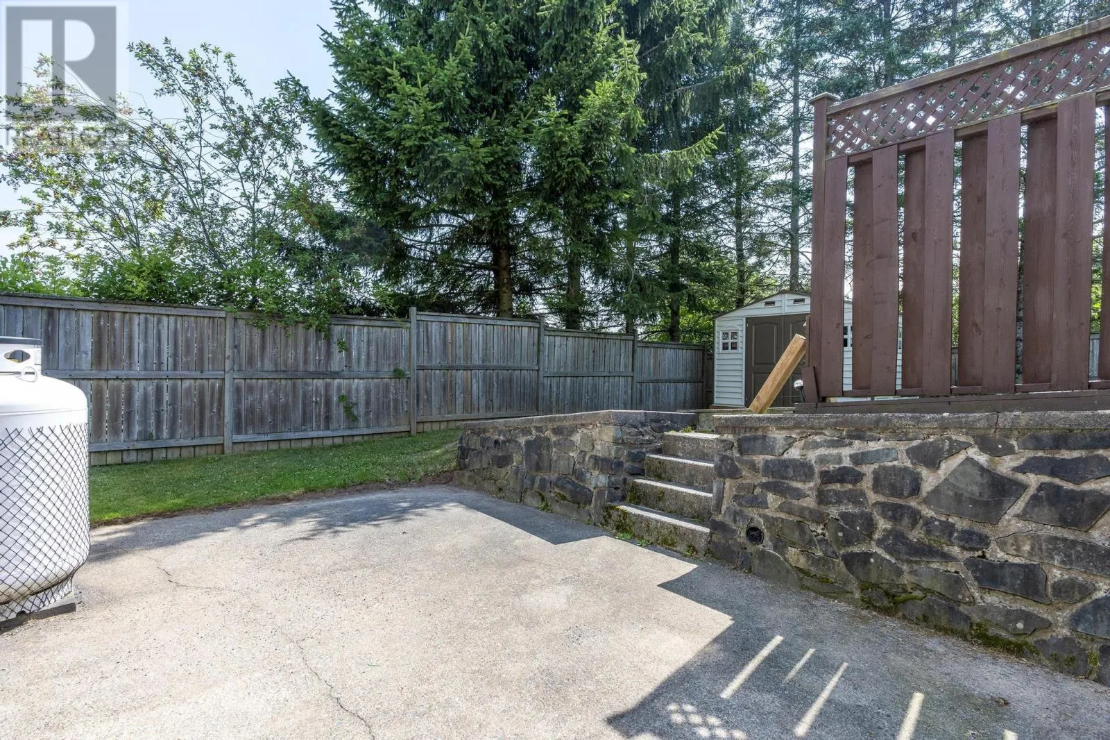 121 Greenwich Drive