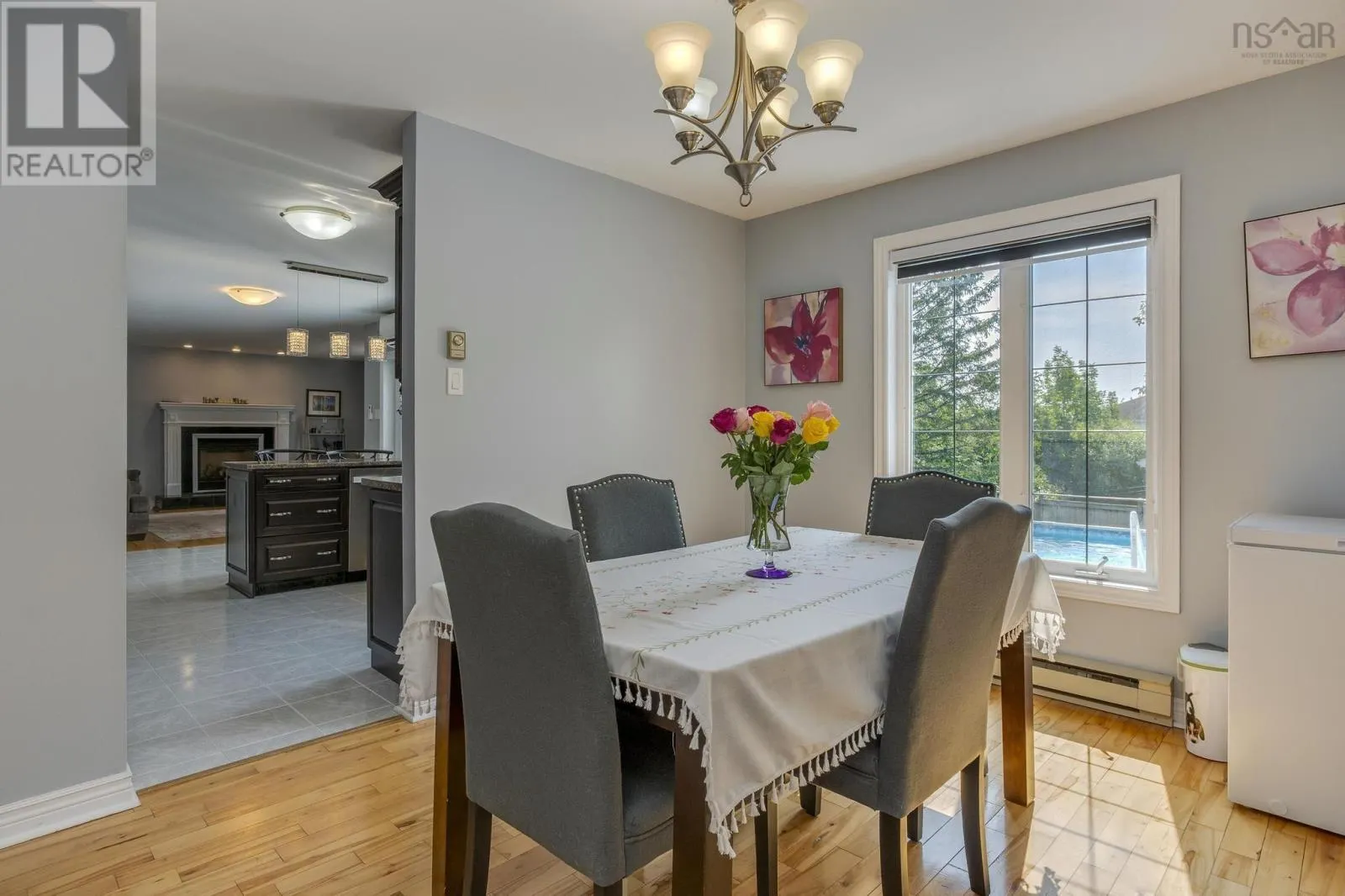 121 Greenwich Drive