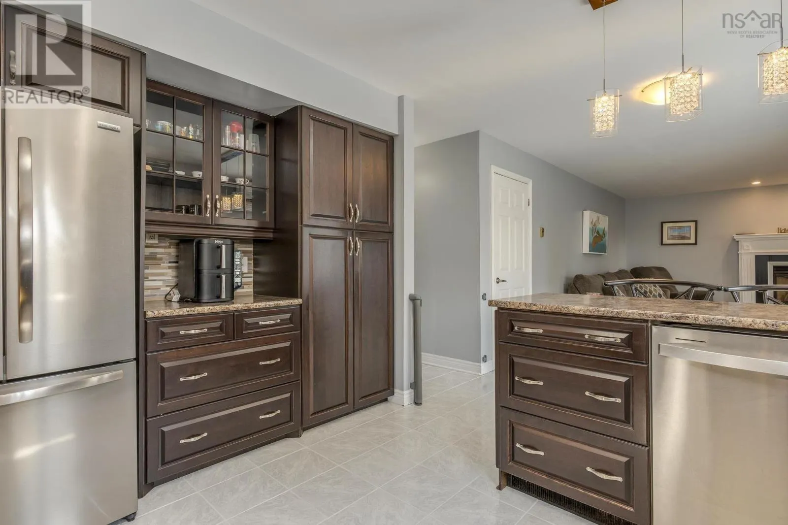 121 Greenwich Drive