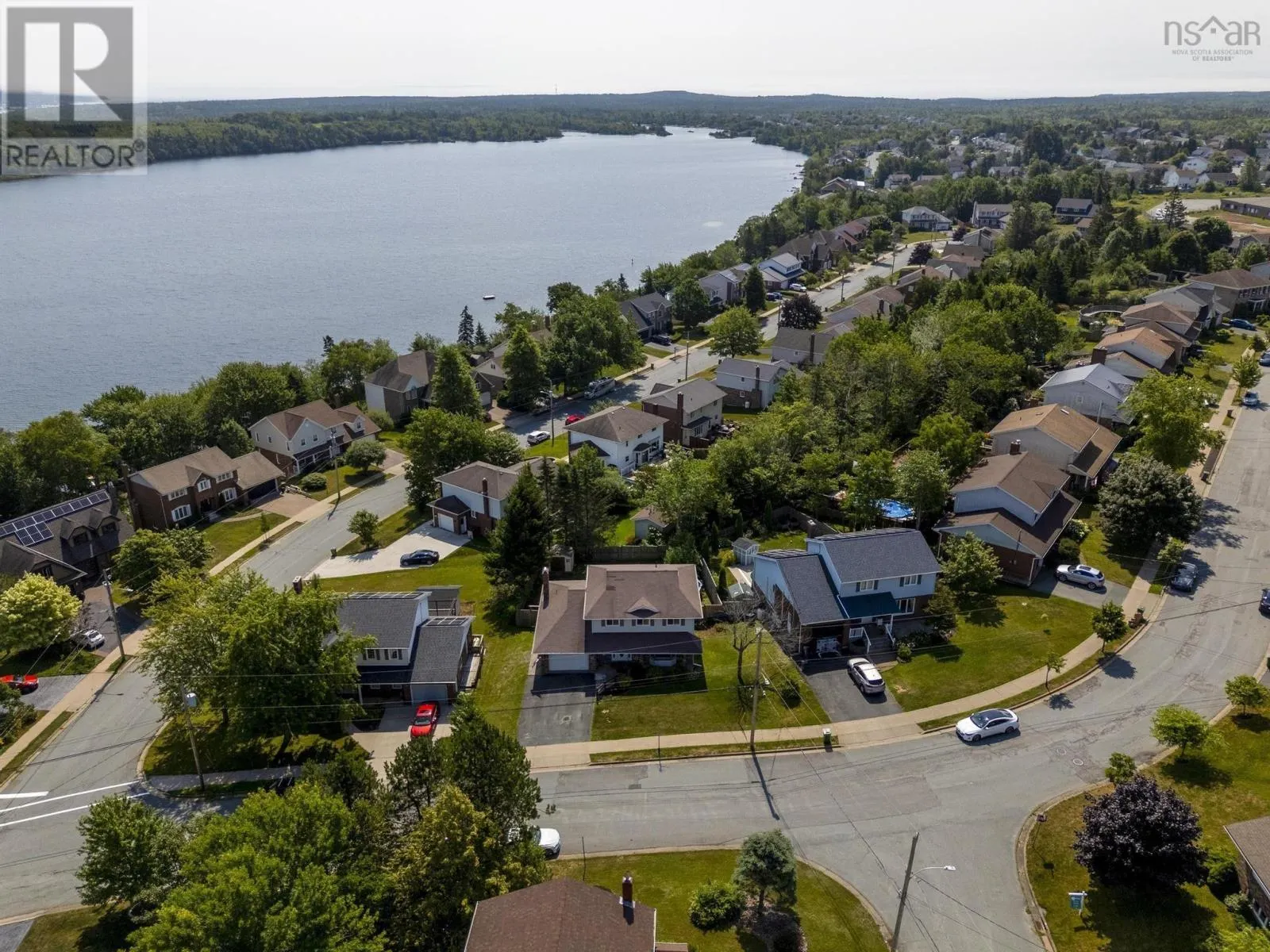 121 Greenwich Drive