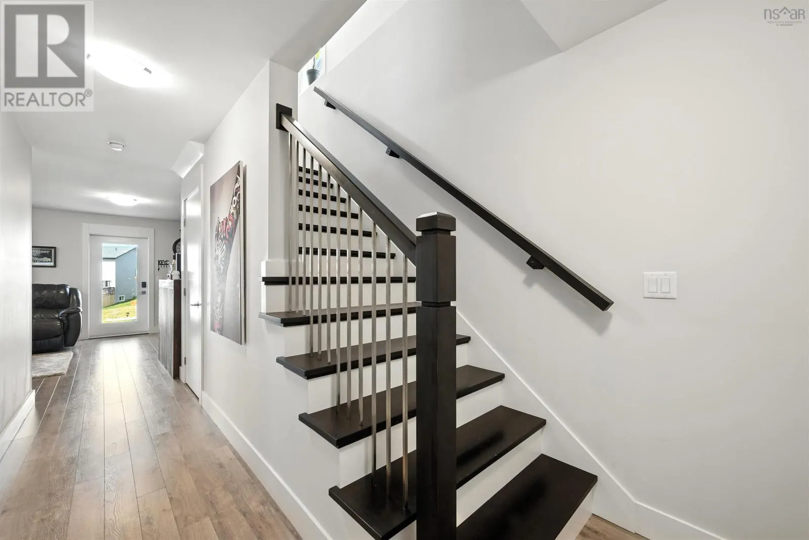 32 Travertine Court