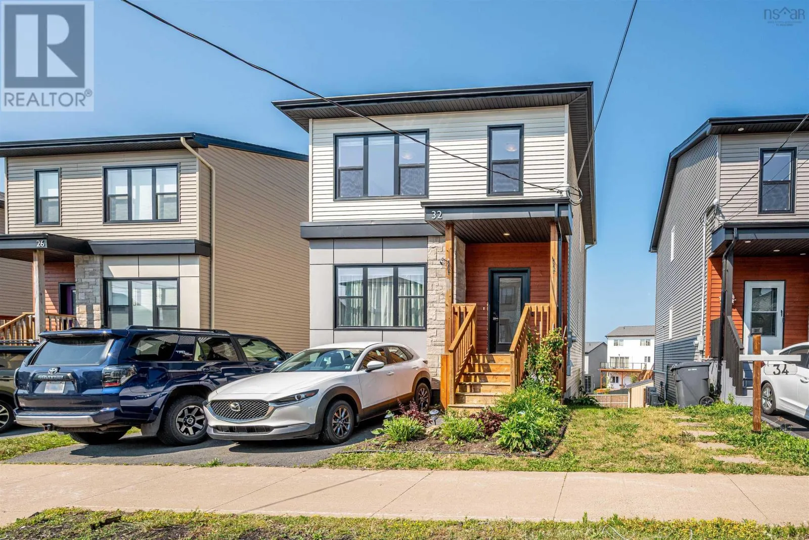 32 Travertine Court