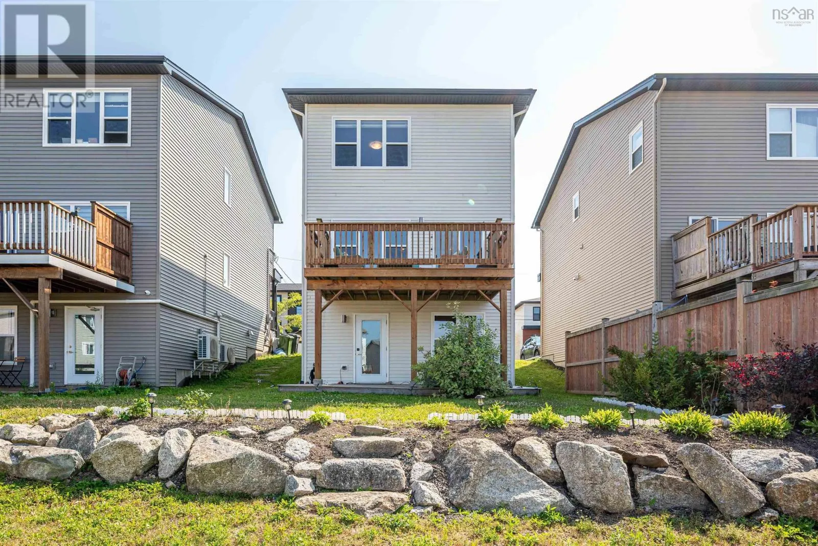 32 Travertine Court