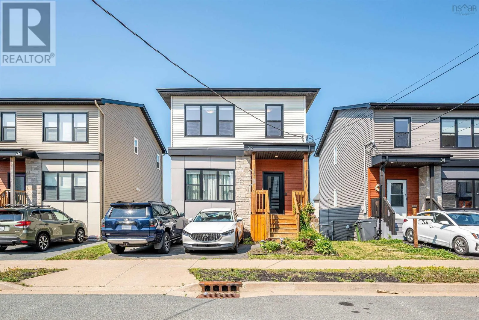 32 Travertine Court