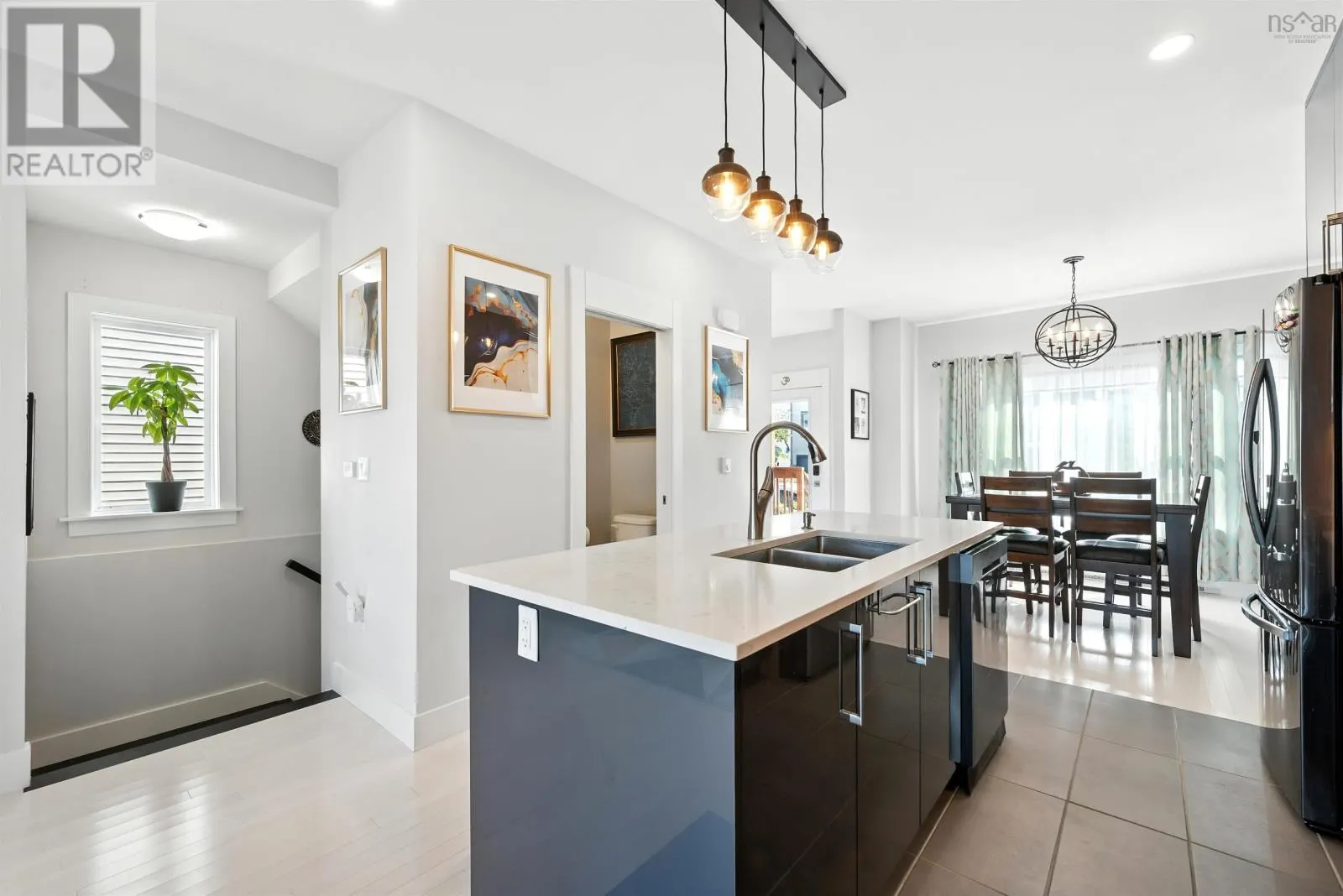 32 Travertine Court