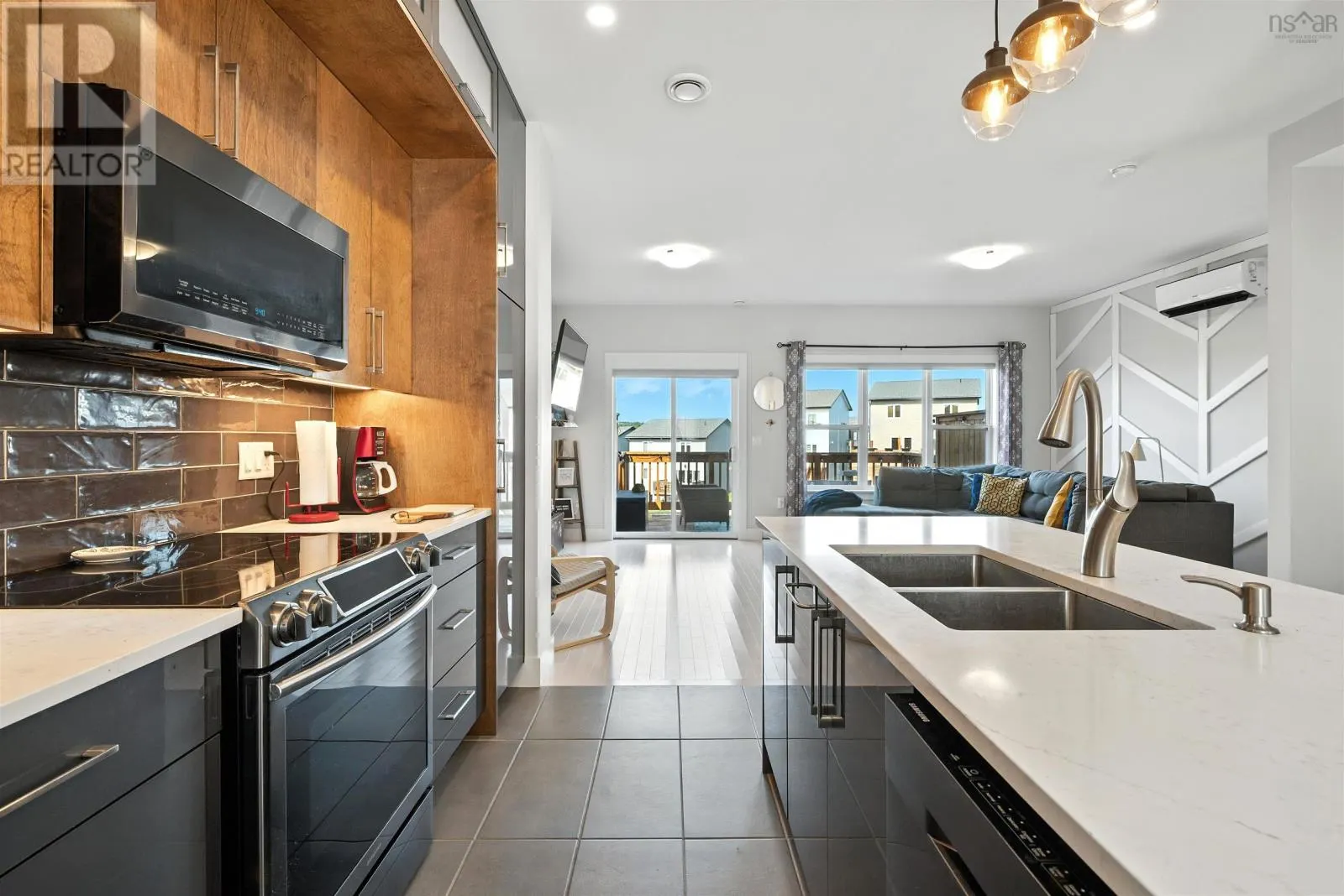 32 Travertine Court