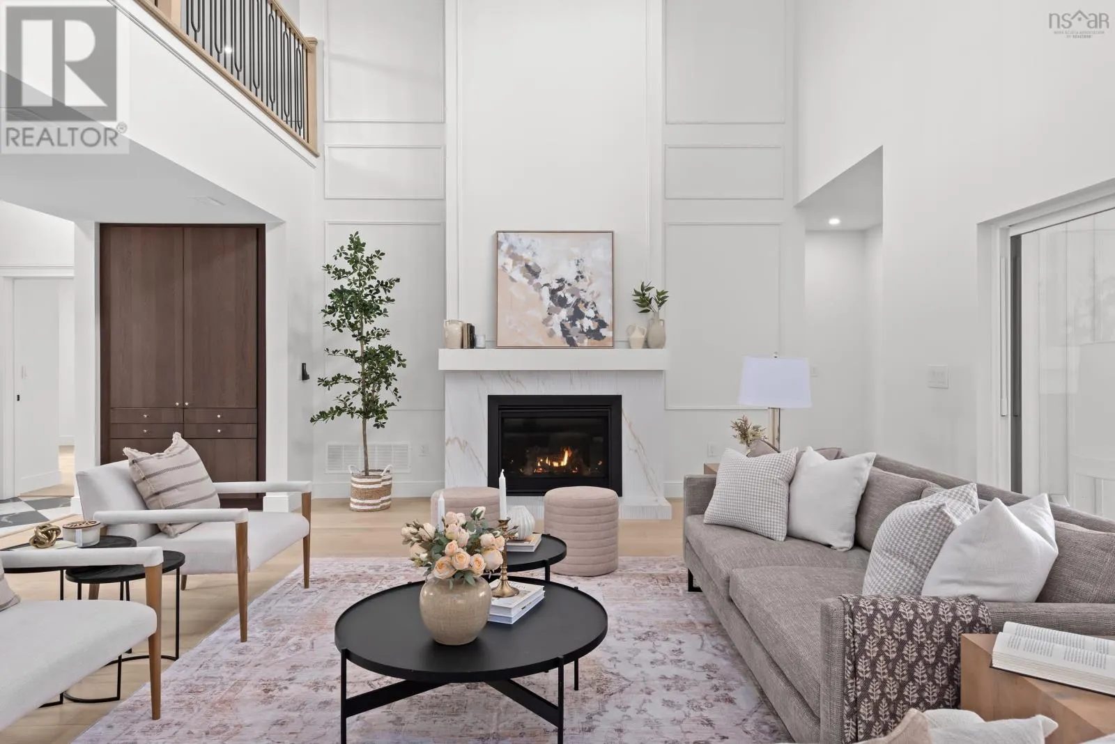 372 Canoe Crescent