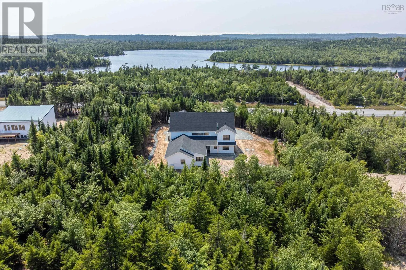 372 Canoe Crescent