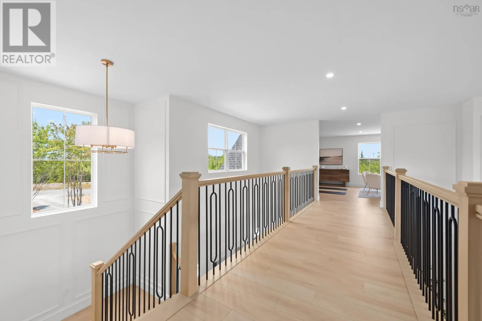 372 Canoe Crescent