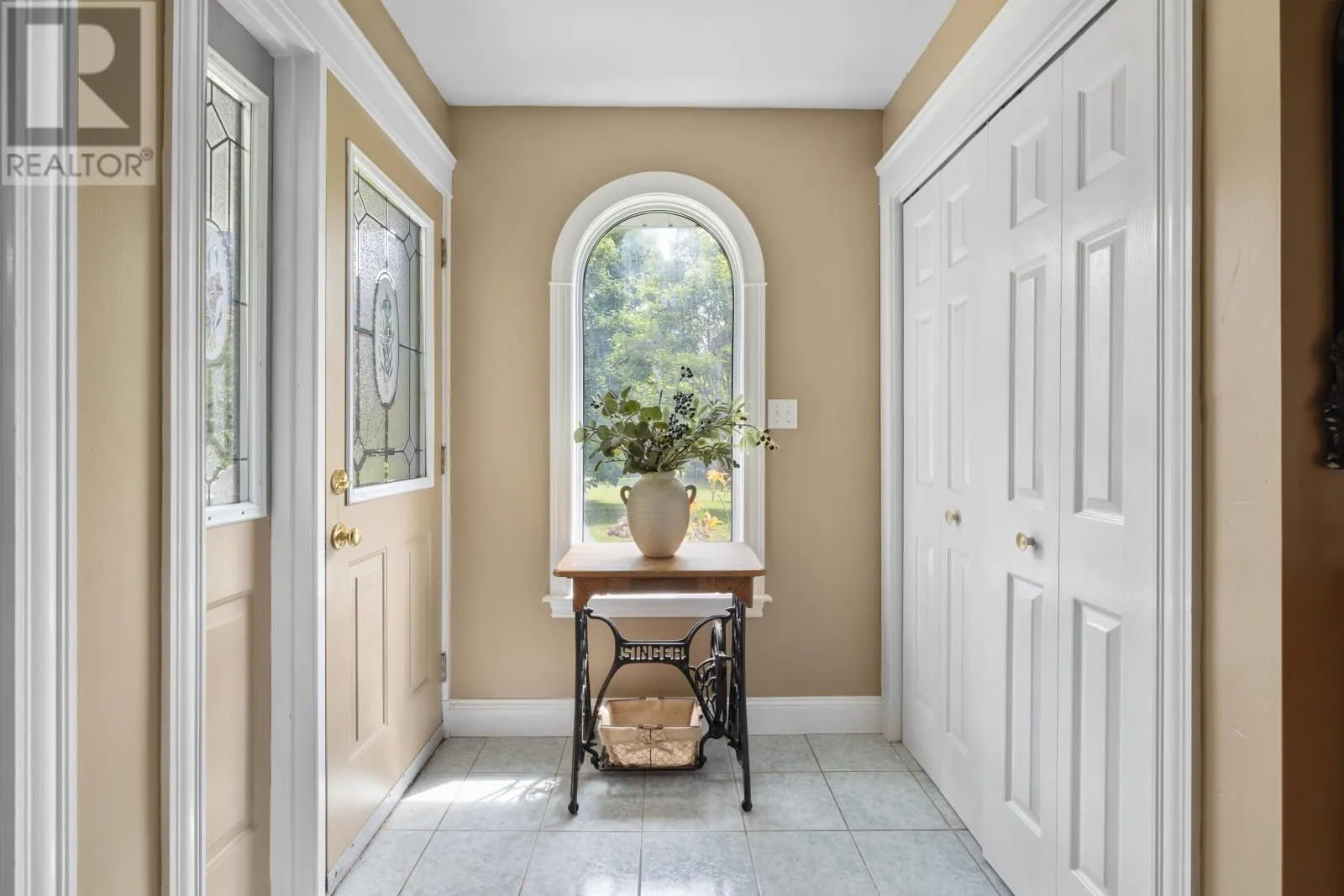 25 Arnolds Lane