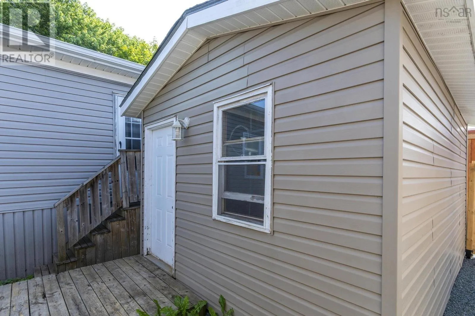27 Florence Avenue