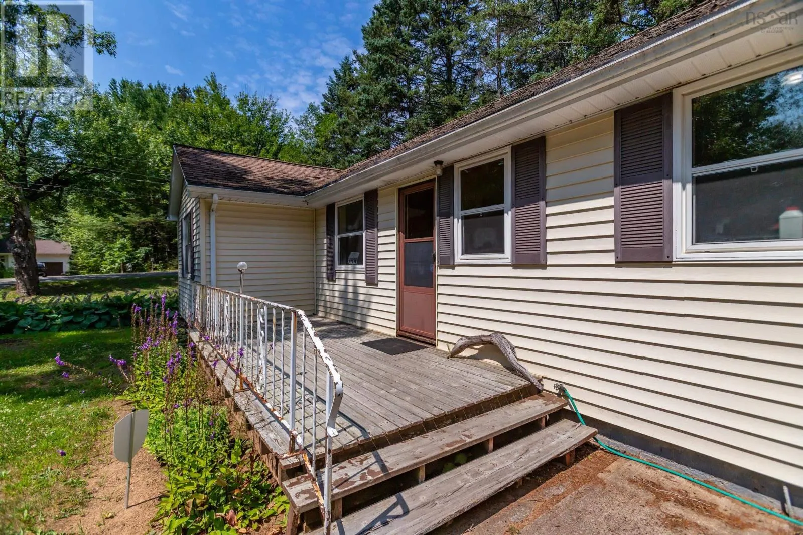 1524 Marshall Road