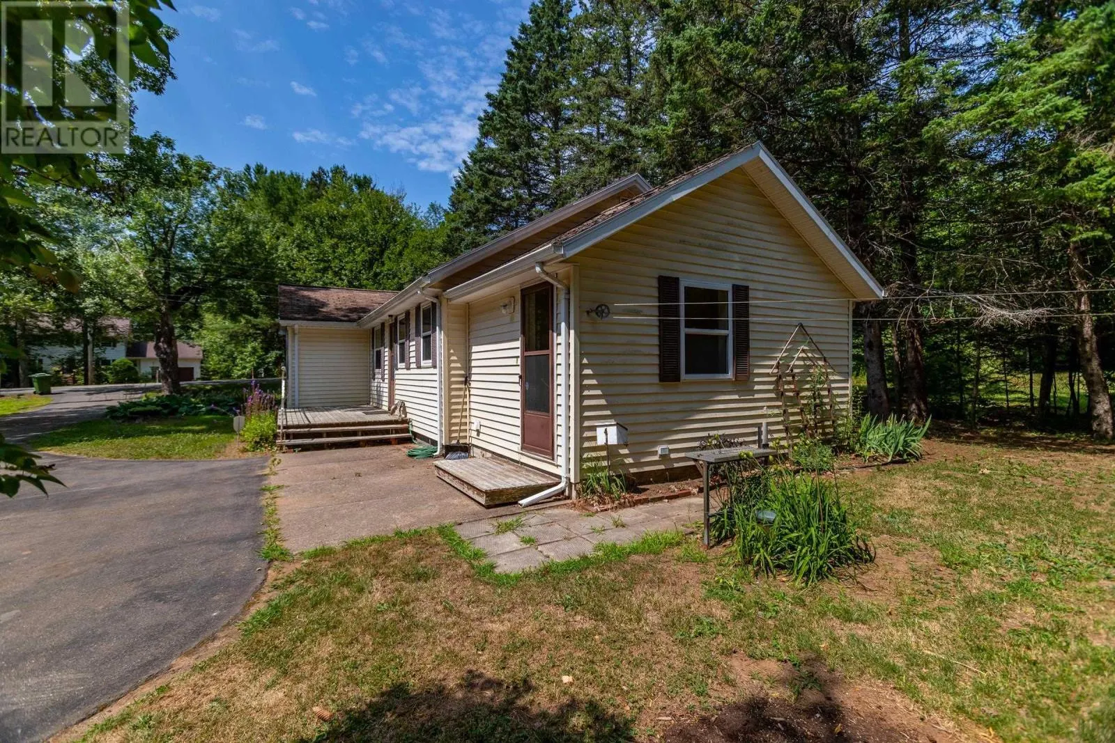 1524 Marshall Road