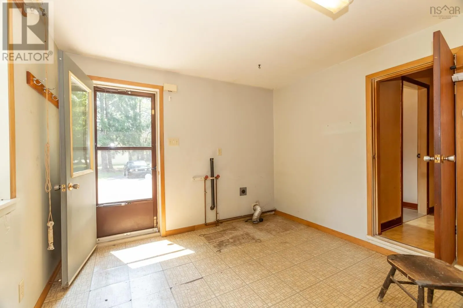 1524 Marshall Road